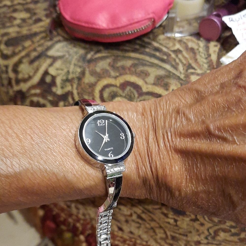 New in Gift Box Silver Blinged Quartz Women's Watch Black Silver Adjustable